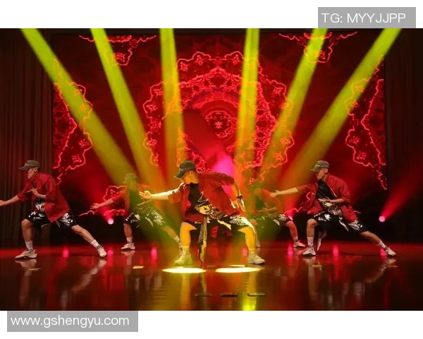 街舞盛宴:深入了解西安街舞队员的独特才华与个人风采 街舞盛宴:深入了解西安街舞队员的独特才华与个人风采